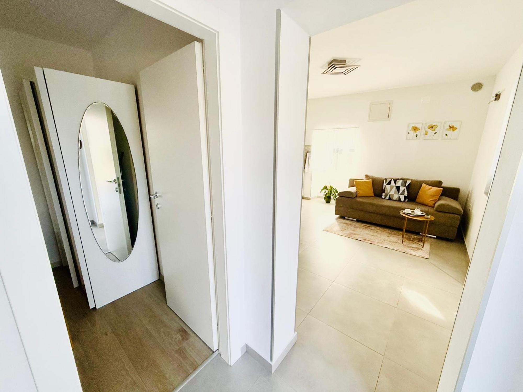 Apartment Erika - For 2 Near The Beach Pula Bagian luar foto