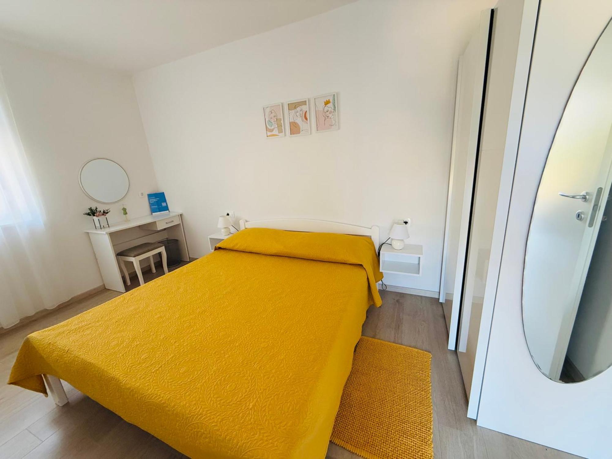 Apartment Erika - For 2 Near The Beach Pula Bagian luar foto