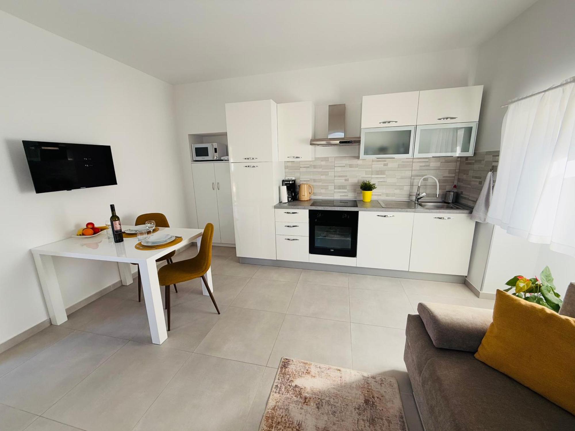 Apartment Erika - For 2 Near The Beach Pula Bagian luar foto
