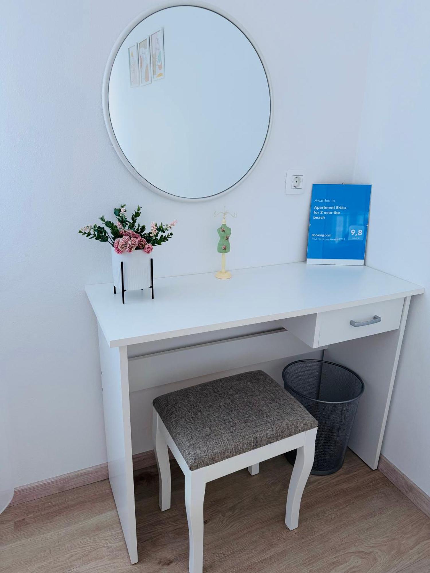 Apartment Erika - For 2 Near The Beach Pula Bagian luar foto