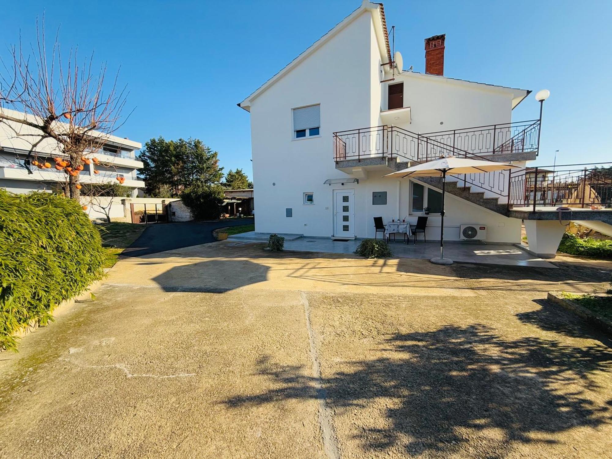 Apartment Erika - For 2 Near The Beach Pula Bagian luar foto
